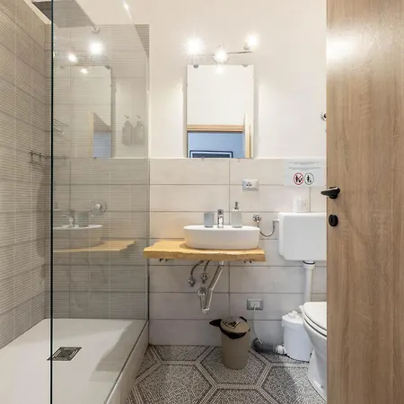 Vg Pantheon 5 Stelle Montecitorio *